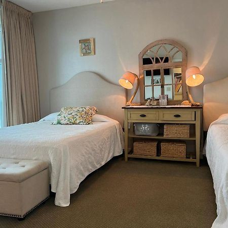 マートルビーチ 2501 S Ocean Blvd, 0811 - Ocean Front Sleeps 6ヴィラ エクステリア 写真