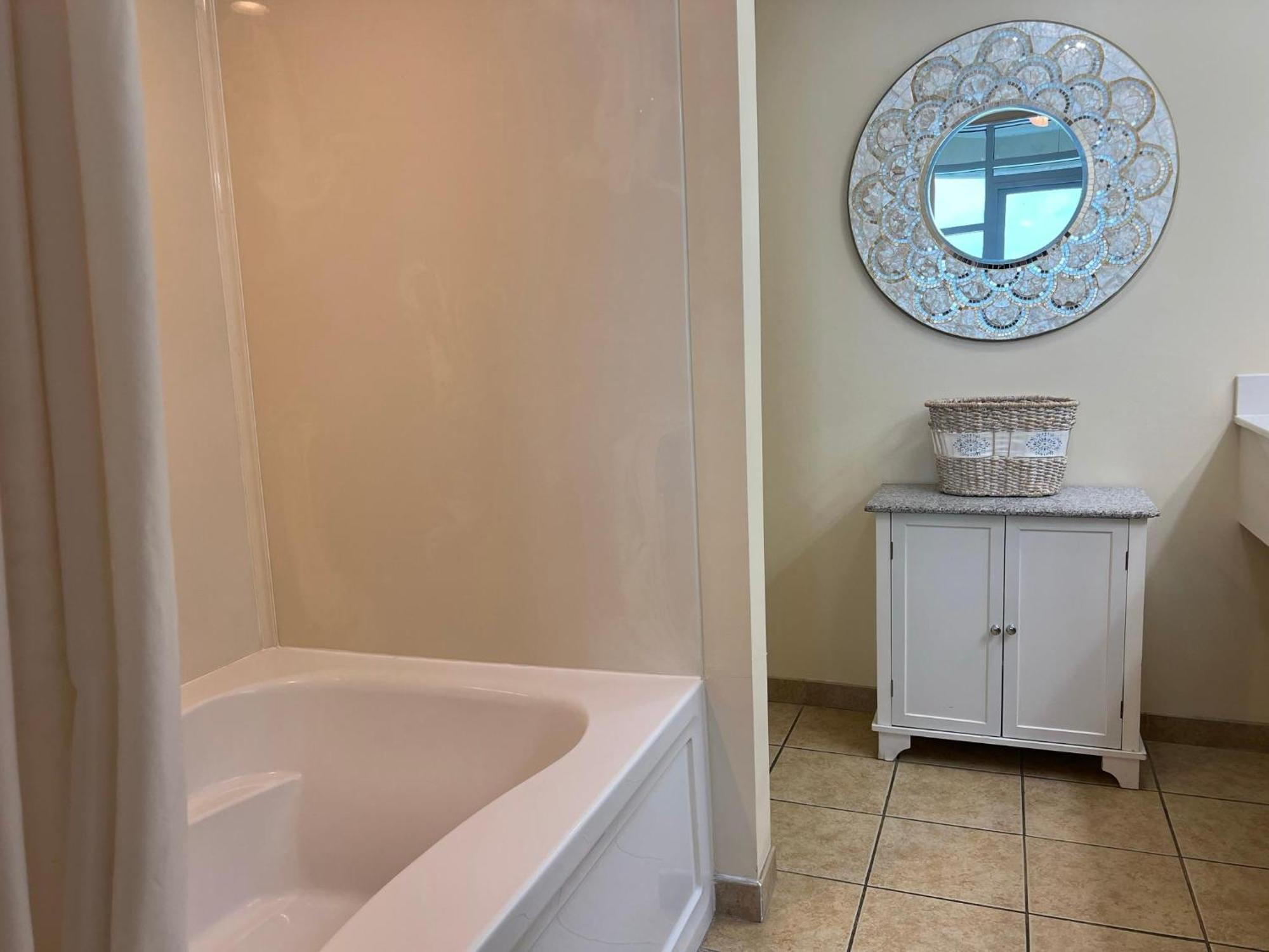 マートルビーチ 2501 S Ocean Blvd, 0811 - Ocean Front Sleeps 6ヴィラ エクステリア 写真