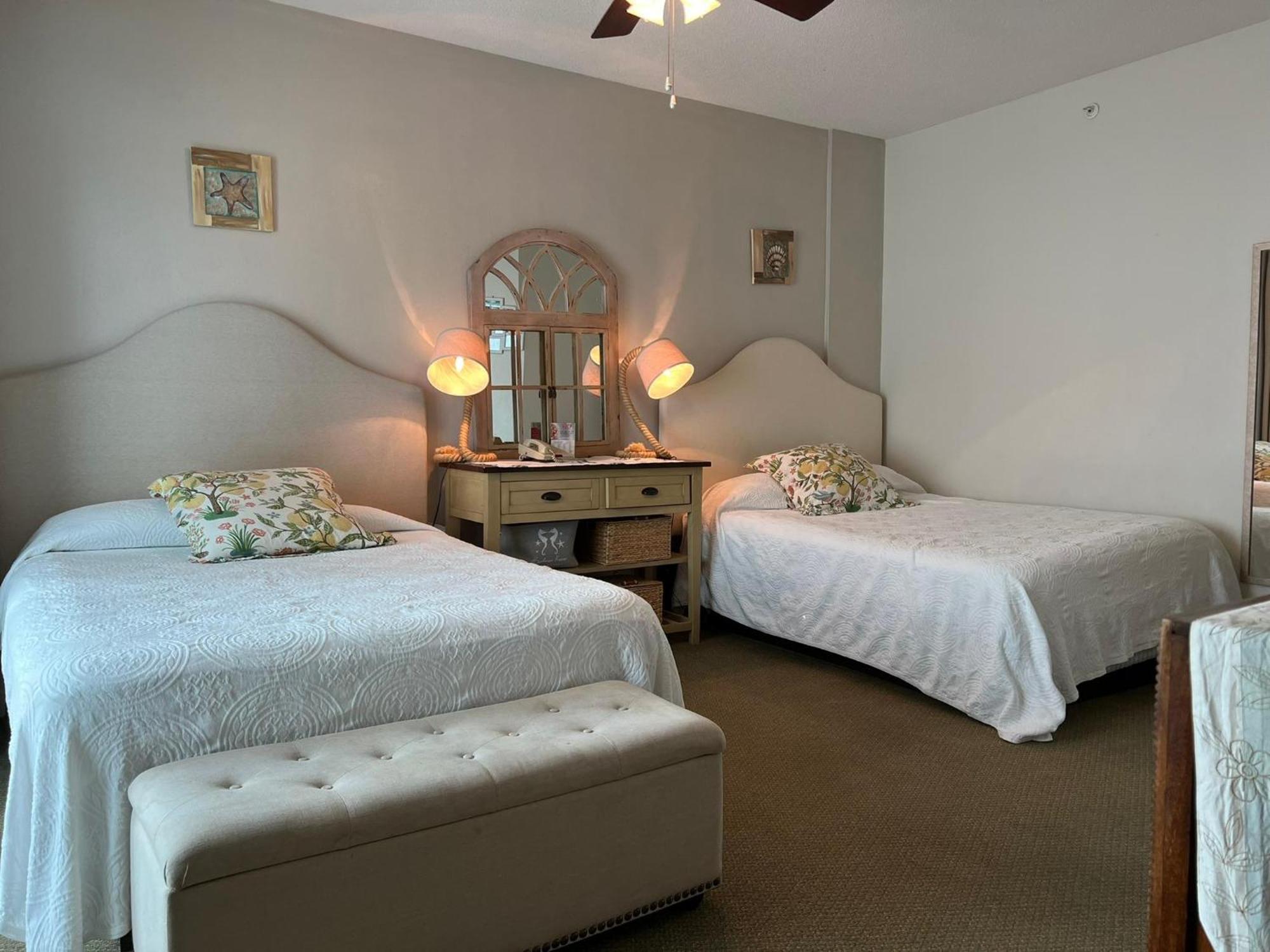マートルビーチ 2501 S Ocean Blvd, 0811 - Ocean Front Sleeps 6ヴィラ エクステリア 写真