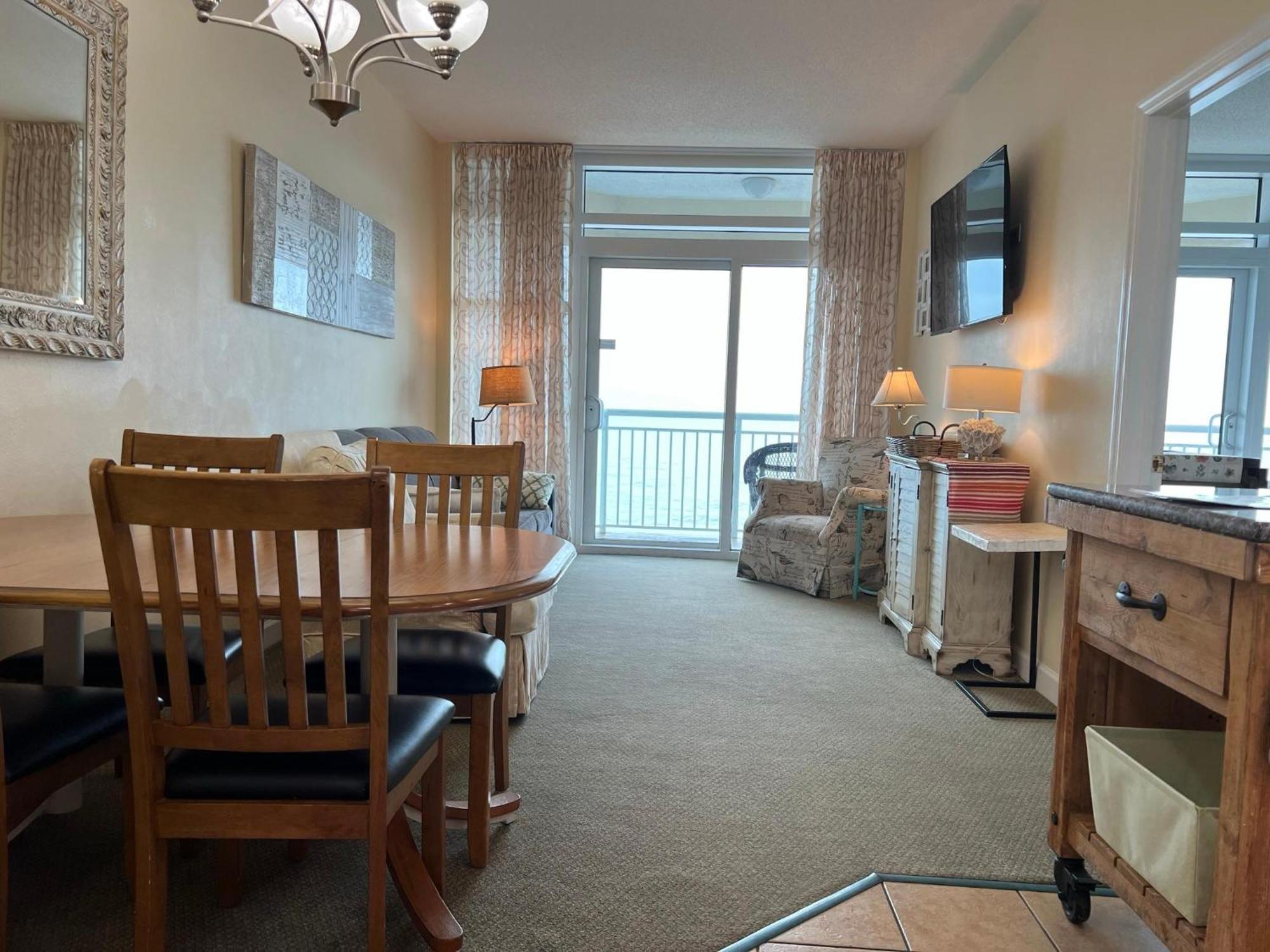 マートルビーチ 2501 S Ocean Blvd, 0811 - Ocean Front Sleeps 6ヴィラ エクステリア 写真